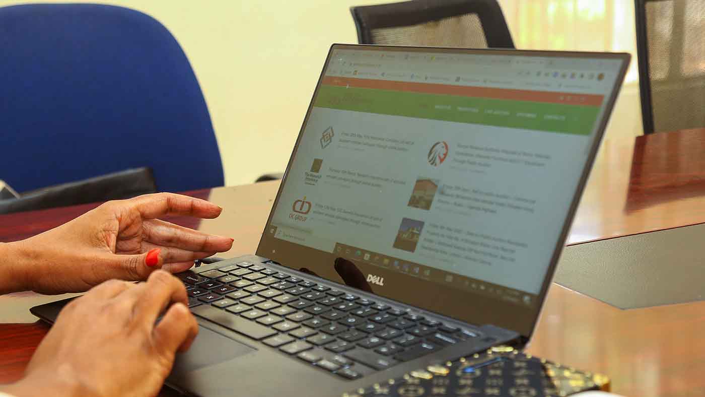 Taking an auction online