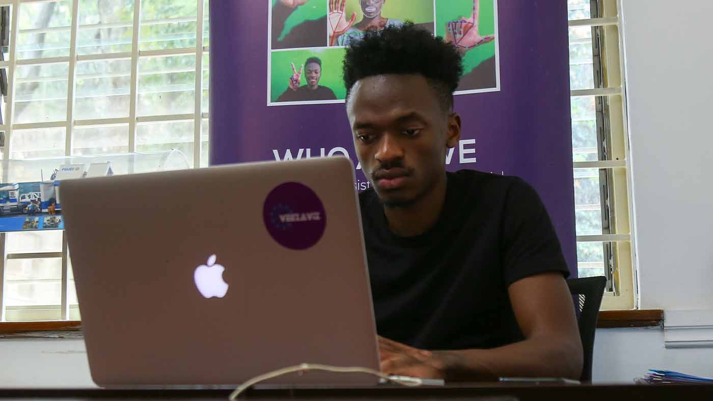 Building tech for the deaf